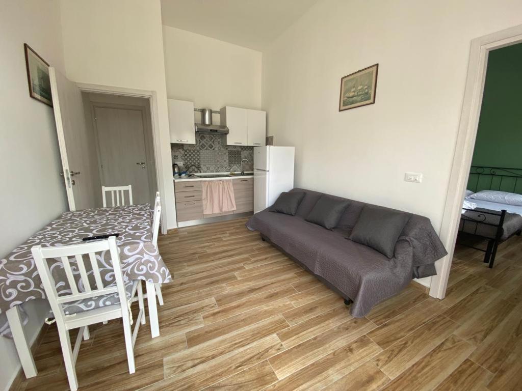 Hotel Residence Villa Nina Spotorno Zewnętrze zdjęcie